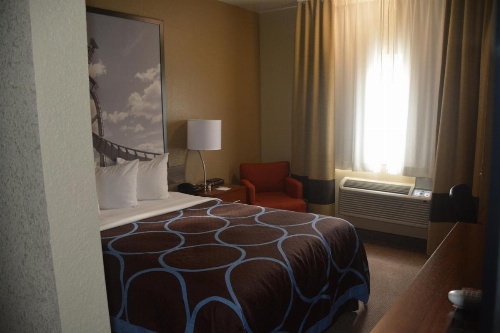 Super 8 by Wyndham Altoona image 23